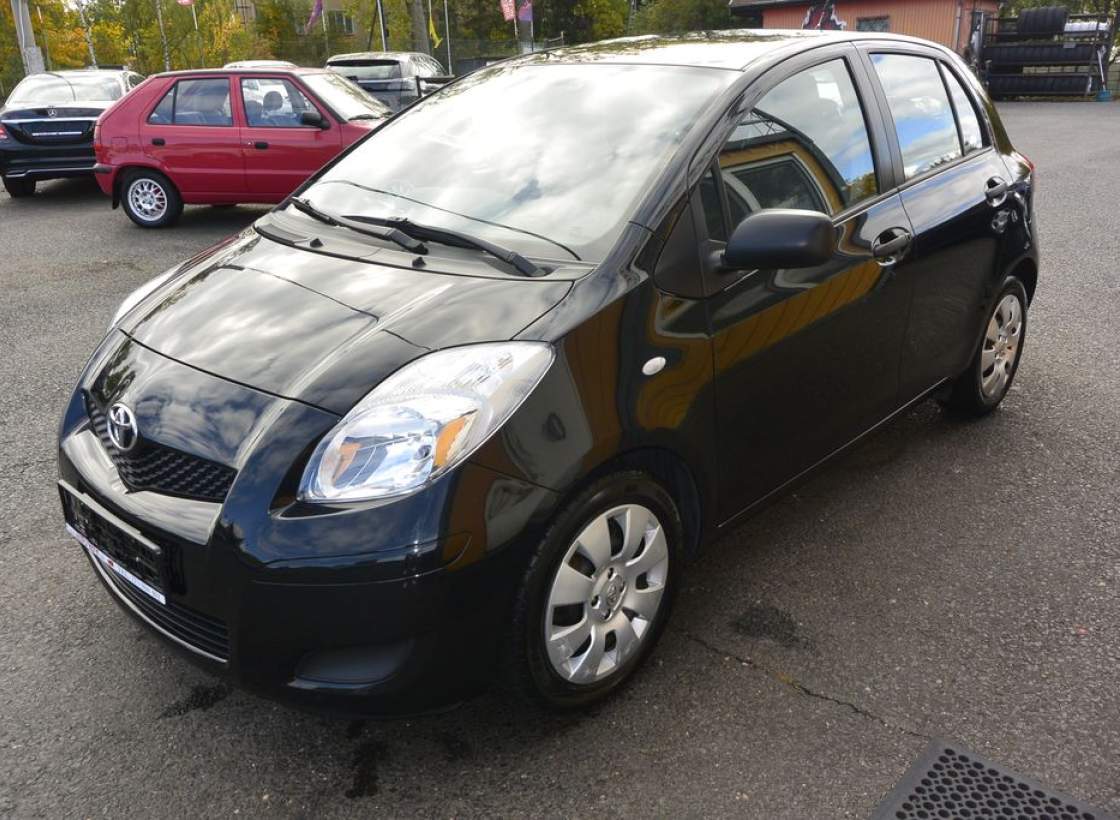 Toyota - Yaris
