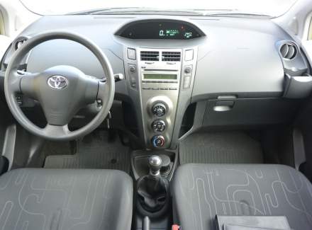 Toyota - Yaris