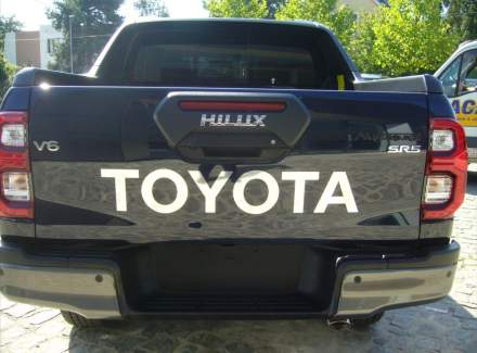 Toyota - Hilux