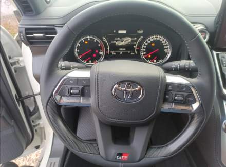 Toyota - Land Cruiser