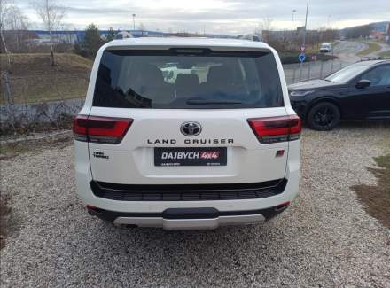 Toyota - Land Cruiser