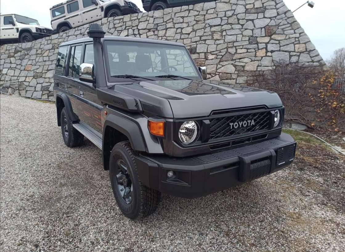 Toyota - Land Cruiser