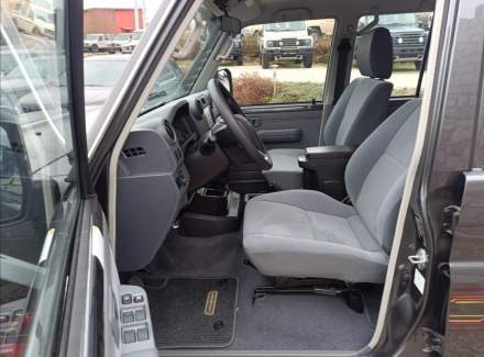 Toyota - Land Cruiser