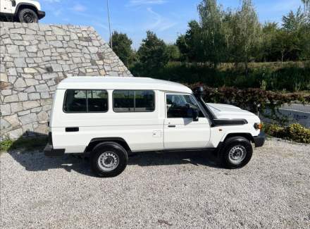 Toyota - Land Cruiser