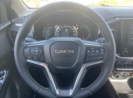 Isuzu - D-Max