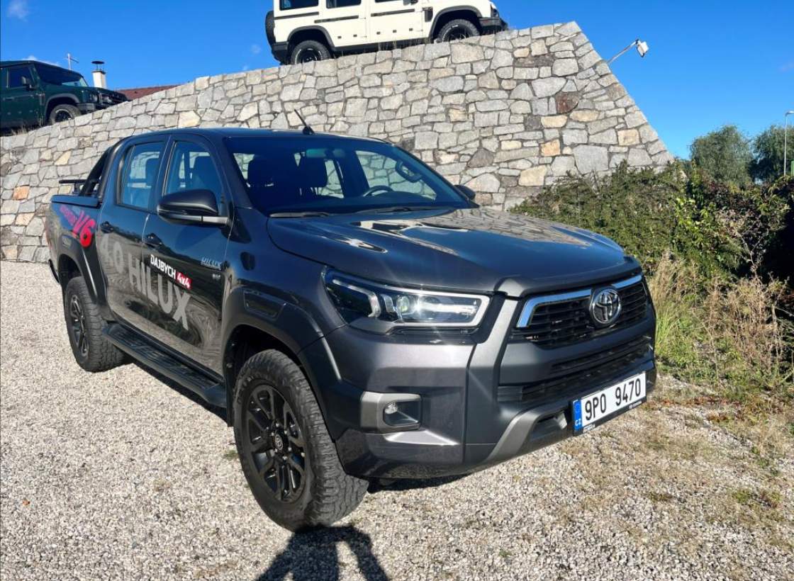 Toyota - Hilux