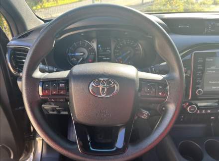 Toyota - Hilux
