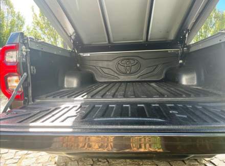 Toyota - Hilux