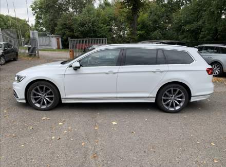 Volkswagen - Passat
