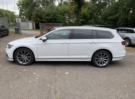 Volkswagen - Passat