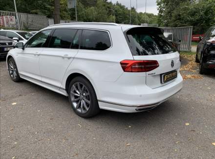 Volkswagen - Passat