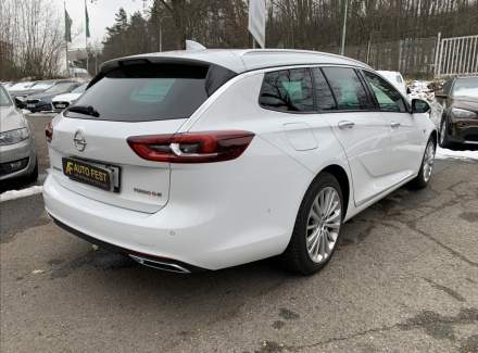 Opel - Insignia