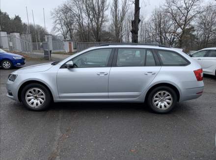 Škoda - Octavia