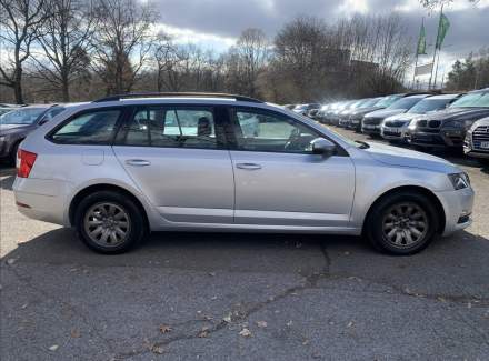 Škoda - Octavia