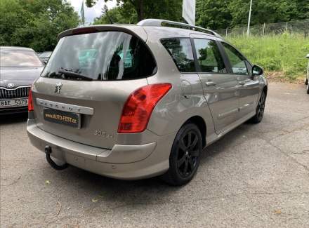 Peugeot - 308