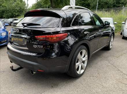 Infiniti - QX70