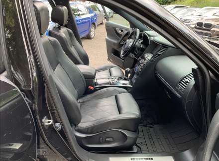 Infiniti - QX70