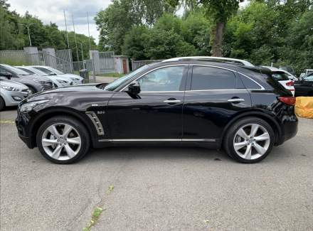 Infiniti - QX70