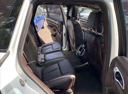 Porsche - Cayenne