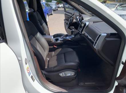 Porsche - Cayenne