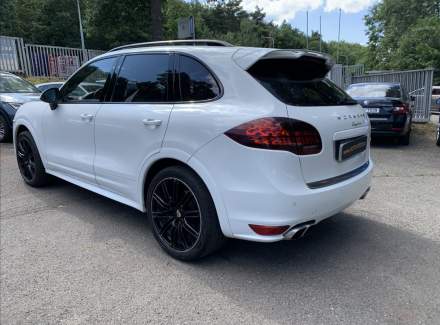 Porsche - Cayenne