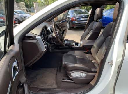 Porsche - Cayenne