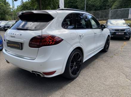 Porsche - Cayenne