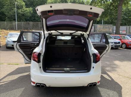 Porsche - Cayenne