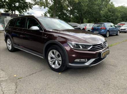 Volkswagen - Passat