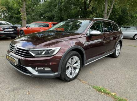 Volkswagen - Passat