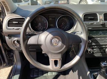 Volkswagen - Golf