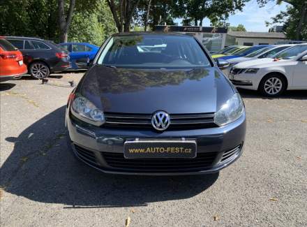 Volkswagen - Golf