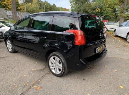 Peugeot - 5008