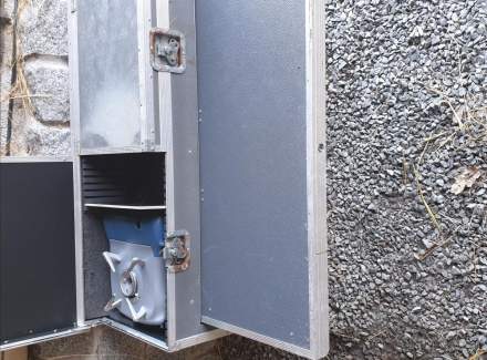 Land Rover - Defender