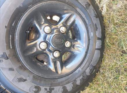 Land Rover - Defender