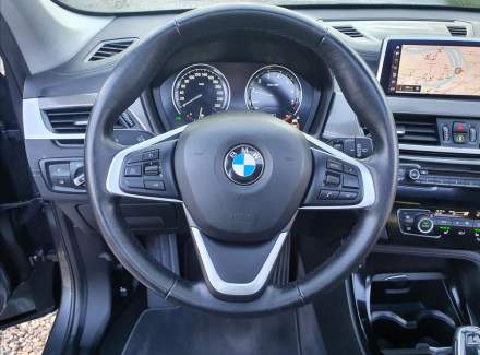 BMW - X1
