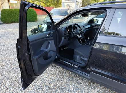 Volkswagen - T-Cross