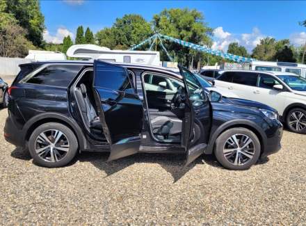 Peugeot - 5008