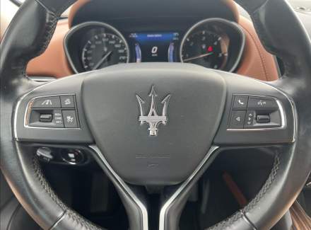 Maserati - Levante