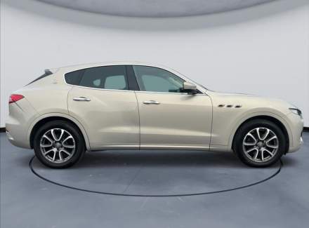 Maserati - Levante