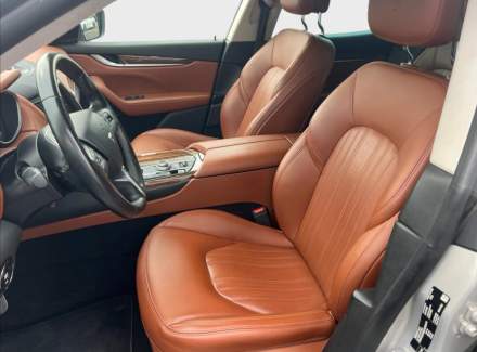 Maserati - Levante