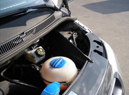 Volkswagen - Caravelle