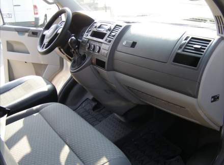 Volkswagen - Caravelle