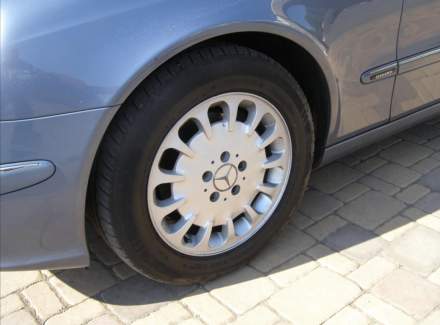 Mercedes-Benz - E-class