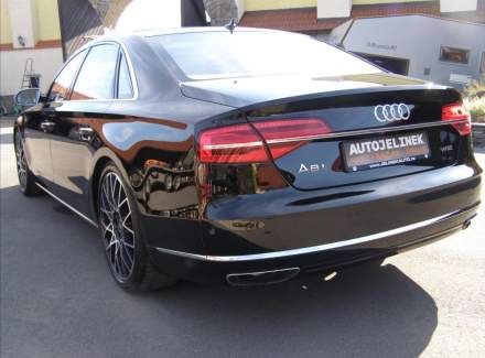 Audi - A8