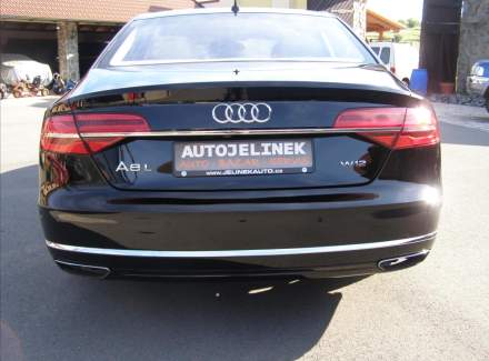 Audi - A8