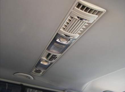 Volkswagen - Caravelle