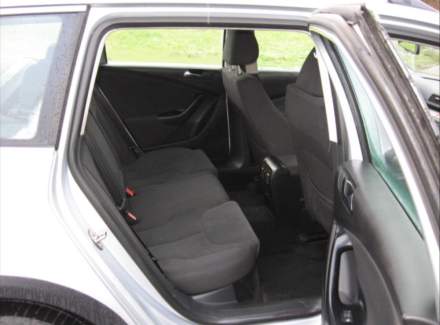 Volkswagen - Passat