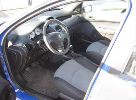Peugeot - 206