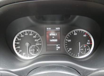 Mercedes-Benz - Vito